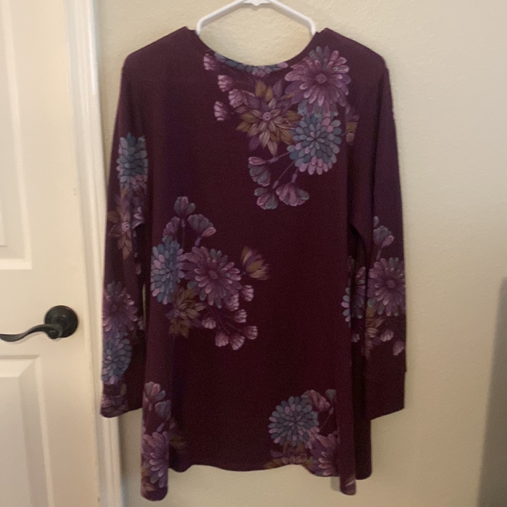 Lularoe Elizabeth Long Sleeve Tunic - Size Large (14-16) - Picture 6 of 7